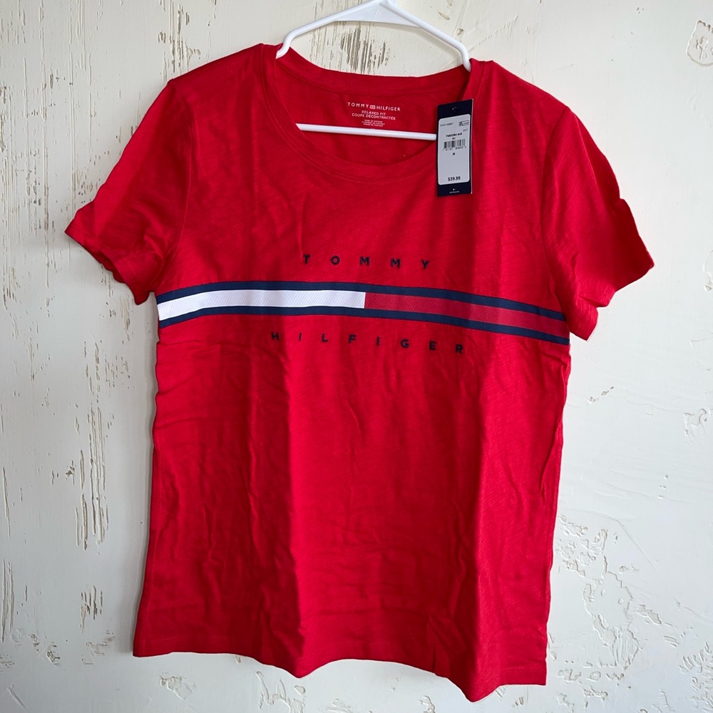 NWT Tommy Hilfiger shirt. Size M.